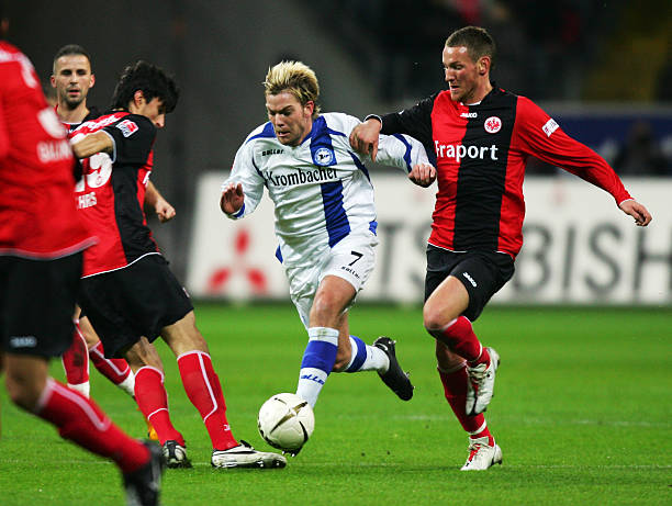 阵阿尔巴尼 阵阿尔巴尼